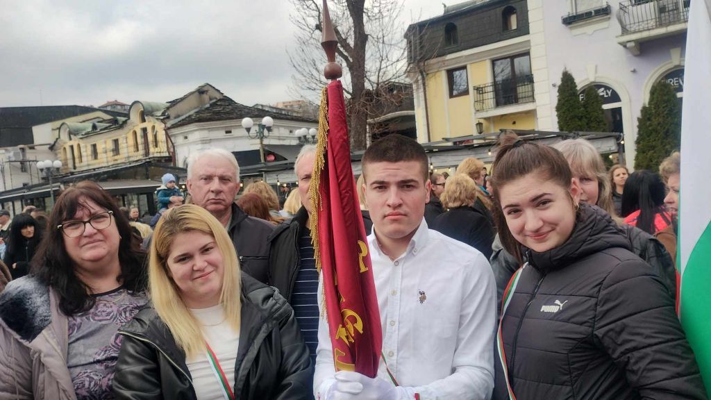 3 - ти март, националния празник на България!!! - ЦПЛР УО Ловеч